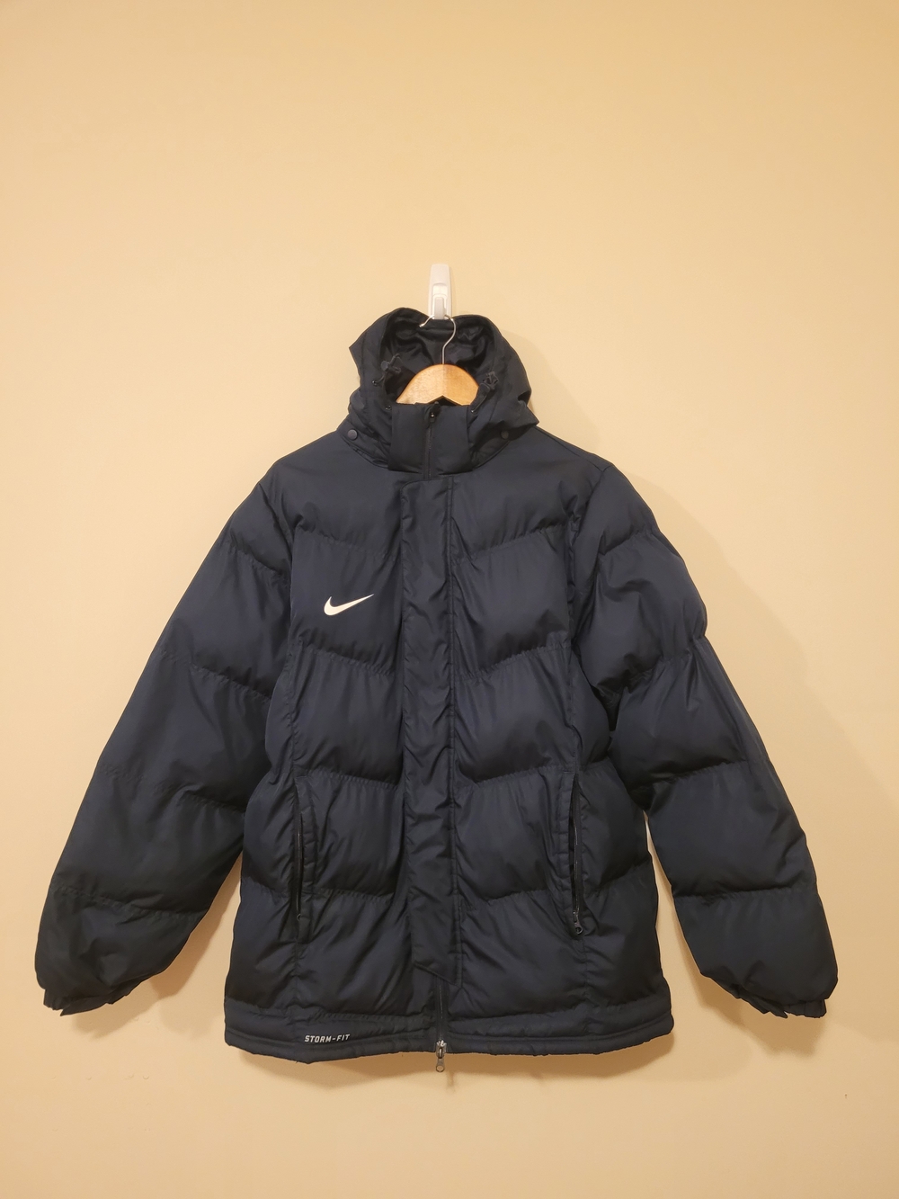 Vintage Men's Nike Storm-Fit Navy Blue Puffer Jacket Size Large